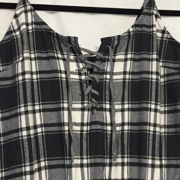 𝅺aerie Flannel Spaghetti Strap Lace Up Front Romper Women's Size M Black White - Picture 2 of 6